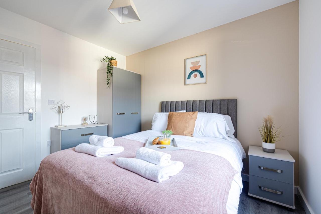 Top Floor Apartment With Private Balcony In Stockport Centre By Hass Haus Exteriör bild