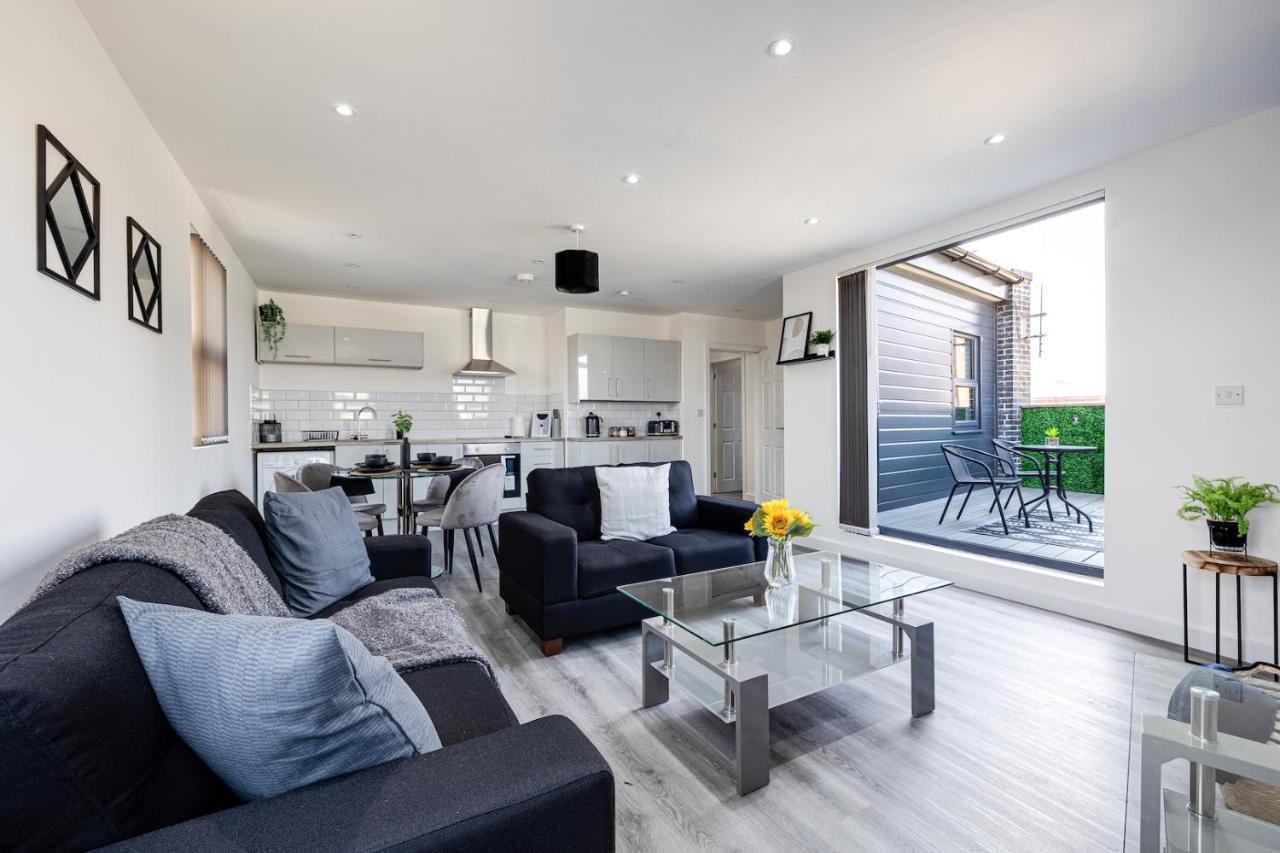 Top Floor Apartment With Private Balcony In Stockport Centre By Hass Haus Exteriör bild